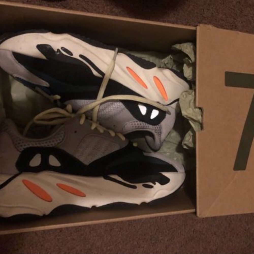 Yeezy 700